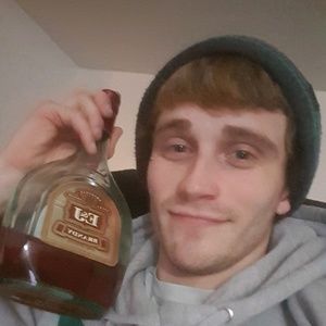 Meet your Posher, Devin